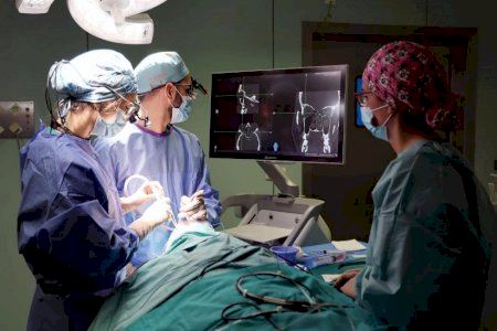 L’Hospital La Fe incorpora un sistema avançat de navegació per a cirurgies guiades per imatge en Oftalmologia L’Hospital La Fe incorpora un sistema avançat de navegació per a cirurgies guiades per imatge en Oftalmologia