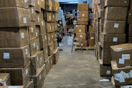 La Policia Local de Paterna desmantella un magatzem amb milers de productes presumptament falsificats La Policia Local de Paterna desmantella un magatzem amb milers de productes presumptament falsificats