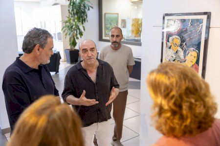 La exposición ‘REINICINE’ de Jesús R. Tortosa un homenaje ilustrado al mundo del cine en la Casa de Cultura de l’Alfàs del Pi