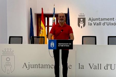El Ayuntamiento de la Vall d’Uixó abre una nueva edición estival de ‘Nits d’històries i historietes’