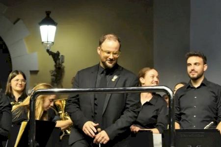 Albal celebra la 44a edició del Festival de Bandes de Santa Anna amb la Unió Artística Musical de Montroi Albal celebra la 44a edició del Festival de Bandes de Santa Anna amb la Unió Artística Musical de Montroi