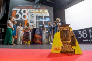 Quince cortometrajes optan al Premio al Mejor Corto Dirigido por Mujeres del 38 Festival de l'Alfàs del Pi - (foto 2) Quince cortometrajes optan al Premio al Mejor Corto Dirigido por Mujeres del 38 Festival de l'Alfàs del Pi - (foto 2)