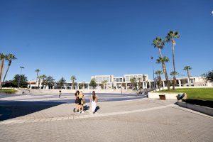 La UJI reafirma el atractivo de su oferta académica y consolida su posicionamiento con los buenos resultados en la preinscripción La UJI reafirma el atractivo de su oferta académica y consolida su posicionamiento con los buenos resultados en la preinscripción