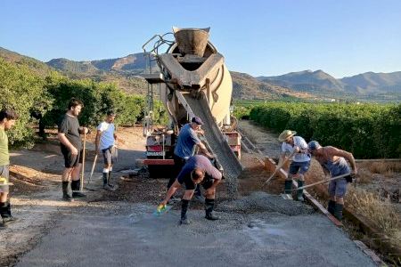 L’Ajuntament de la Vall d’Uixó contracta més de 90 persones parades este estiu per a adequar camins rurals