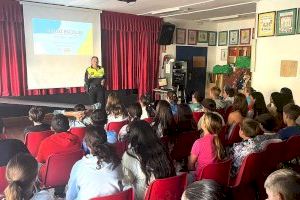 La Policía Local de Elda alerta sobre la preocupante falta de prevención de los menores en el uso indebido de las pantallas La Policía Local de Elda alerta sobre la preocupante falta de prevención de los menores en el uso indebido de las pantallas