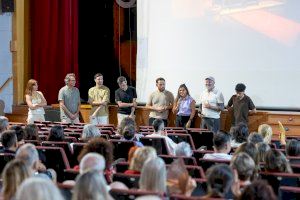 El cortometraje humanitario ‘El manantial del Amor’ se ha estrenado en el Festival de Cine de l’Alfàs - (foto 2) El cortometraje humanitario ‘El manantial del Amor’ se ha estrenado en el Festival de Cine de l’Alfàs - (foto 2)
