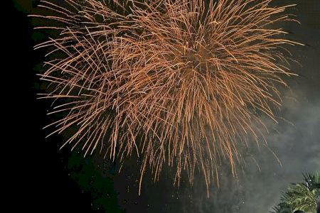 El Campello, pendent de les alertes per a decidir si suspén el castell de focs de demà