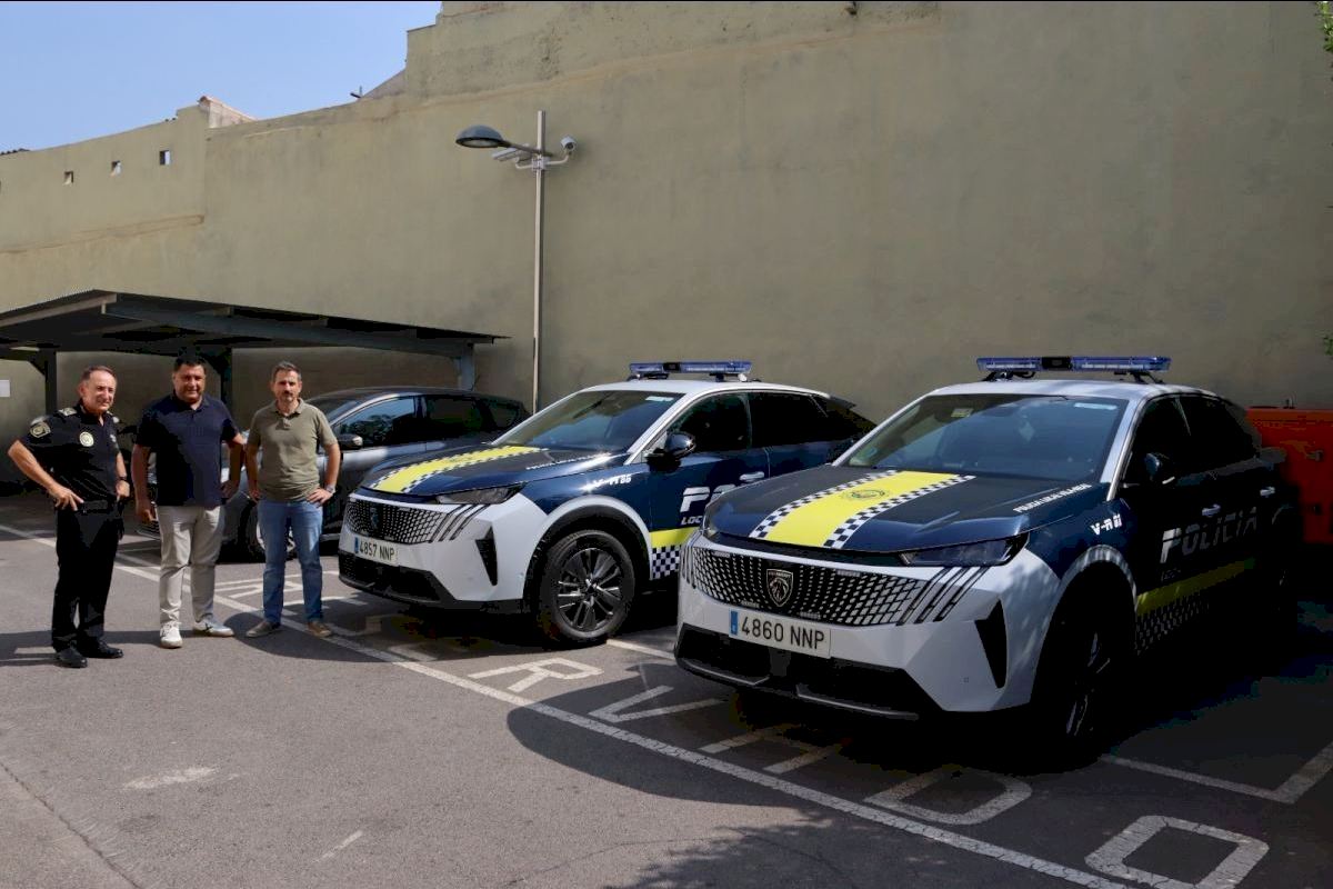 Vila-real refuerza la seguridad ciudadana con la incorporación de dos nuevos vehículos patrulla para la Policía Local