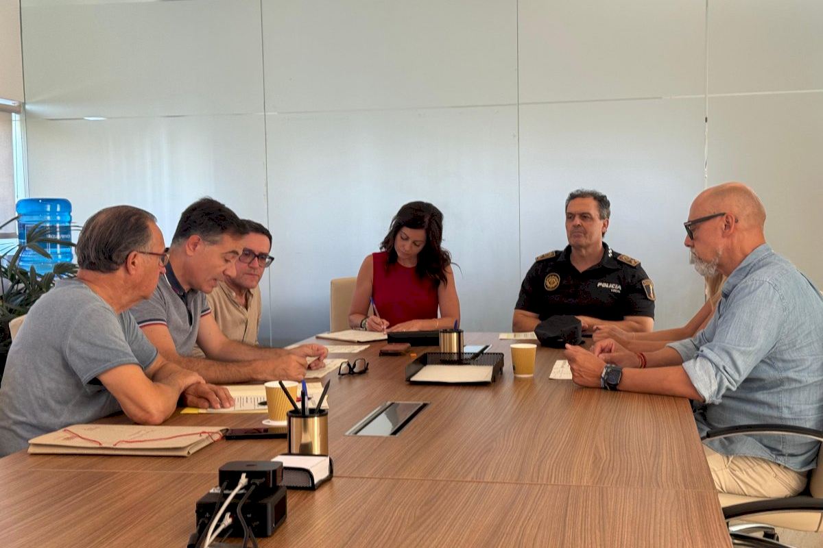 Los hospitales de Elche refuerzan sus servicios el 13 y 14 de agosto