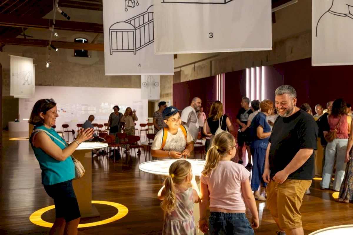 El Centre del Carme organiza en agosto visitas y talleres para familias y público general