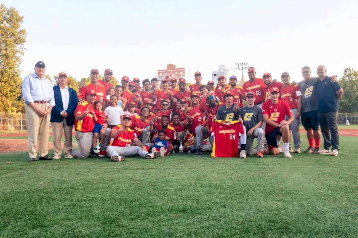 Valencia corona a España como campeona de la Pool B del Europeo Sub-23 de Béisbol