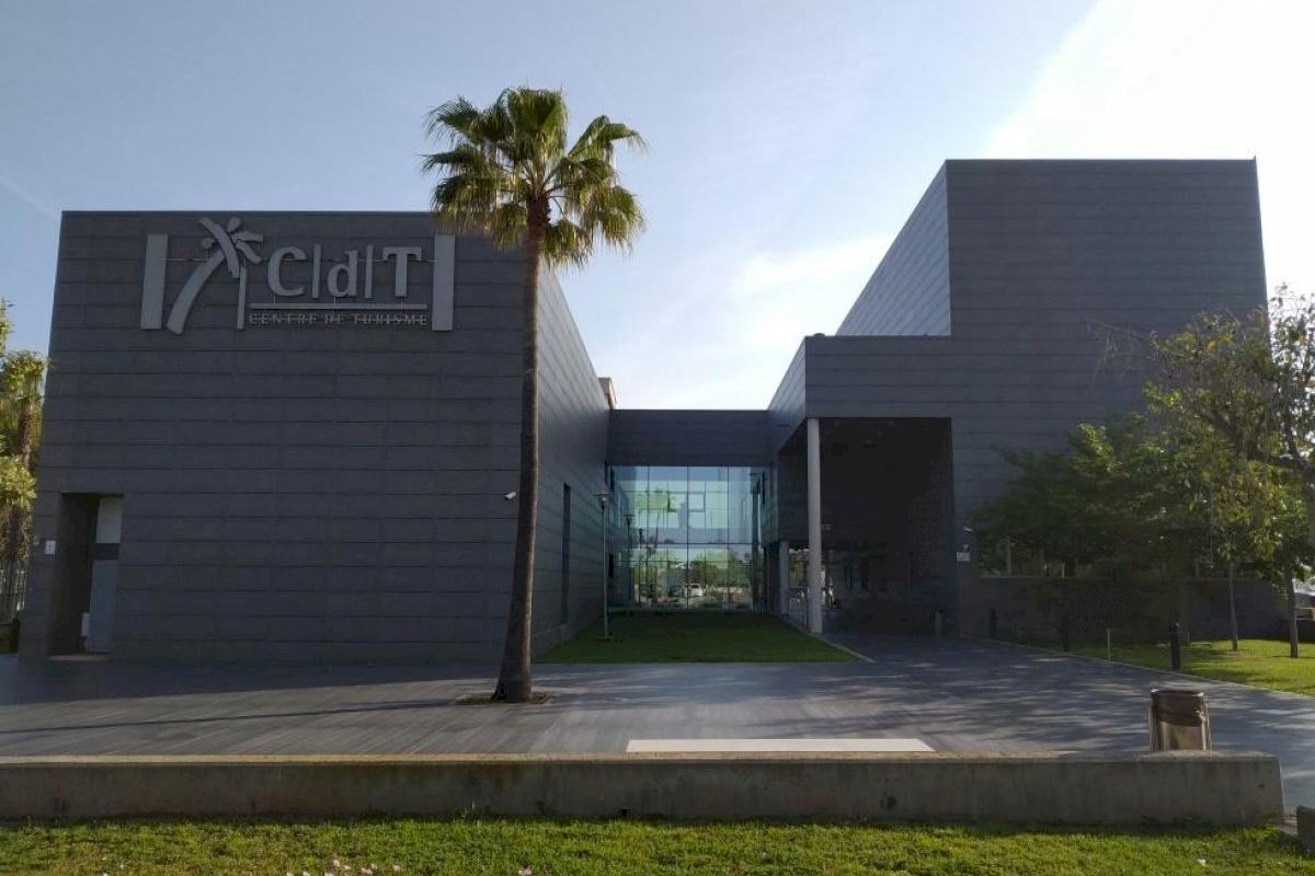 Turisme cede las instalaciones del CdT de Castellón como centro logístico durante la jornada del eclipse solar
