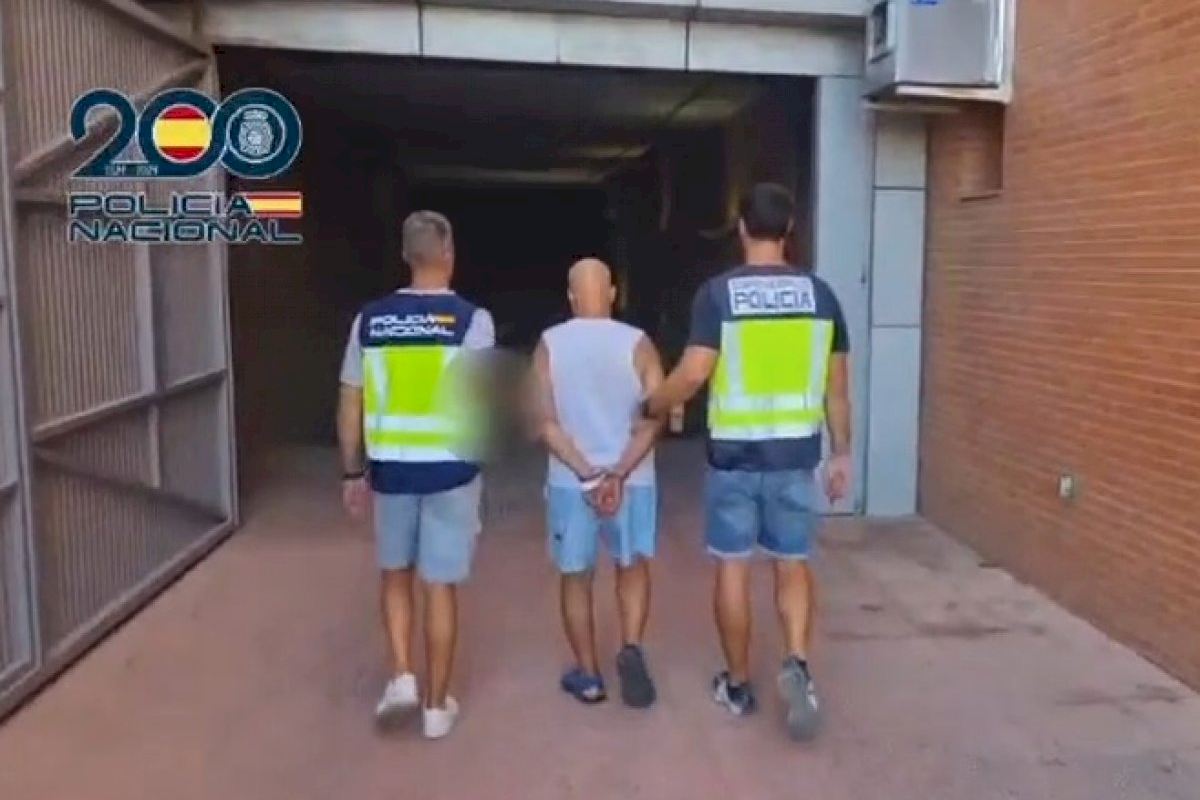 Pillan in fraganti a unos ladrones asaltando una escuela y viviendas en Elche