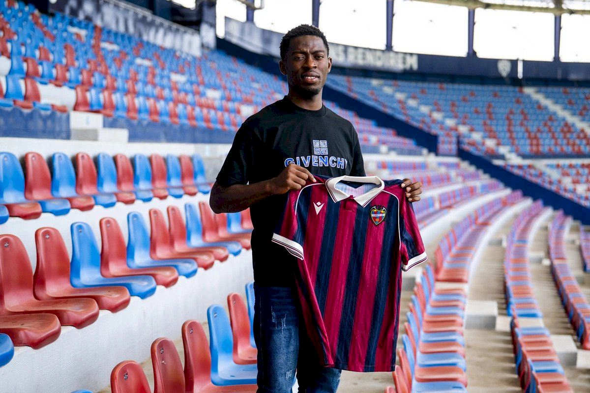 Max Phanuel Kemogne se incorpora al Atlético Levante UD