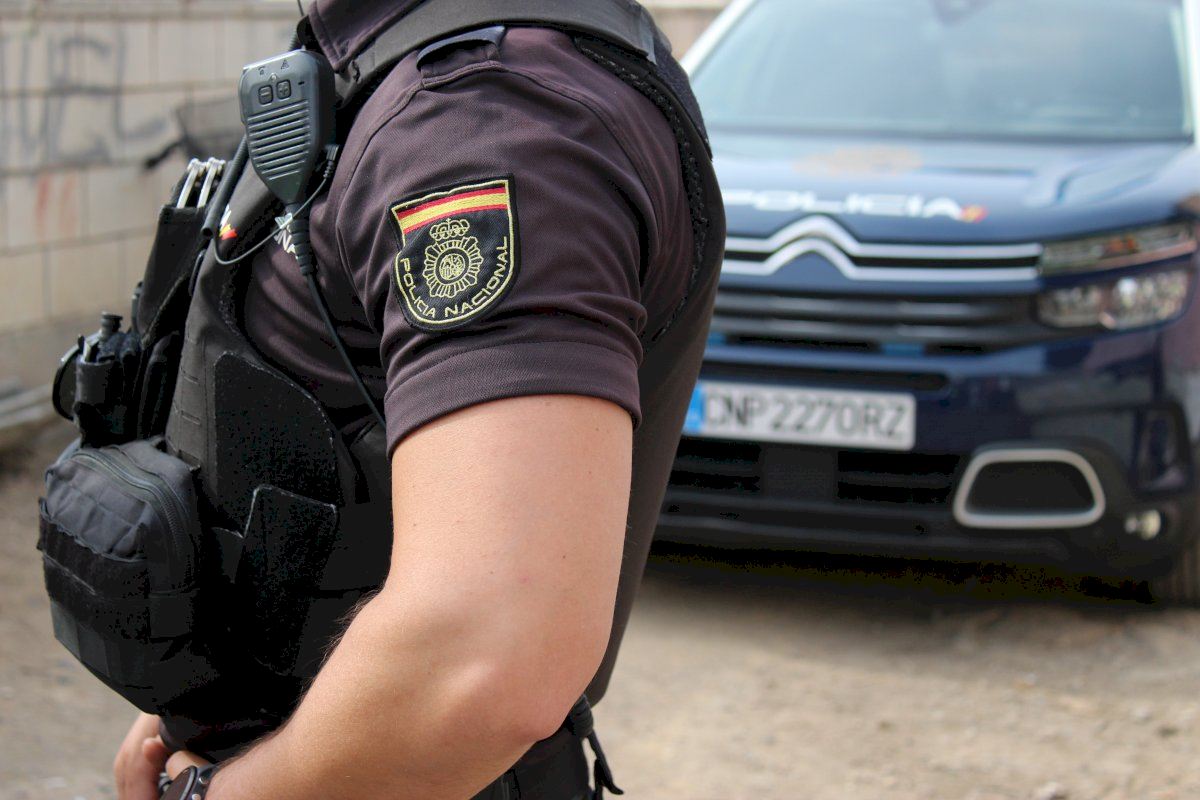 Una pelea a cuchillazos y hachazos en Valencia acaba con ocho detenidos: por si fuera poco, en la huida provocaron un atropello