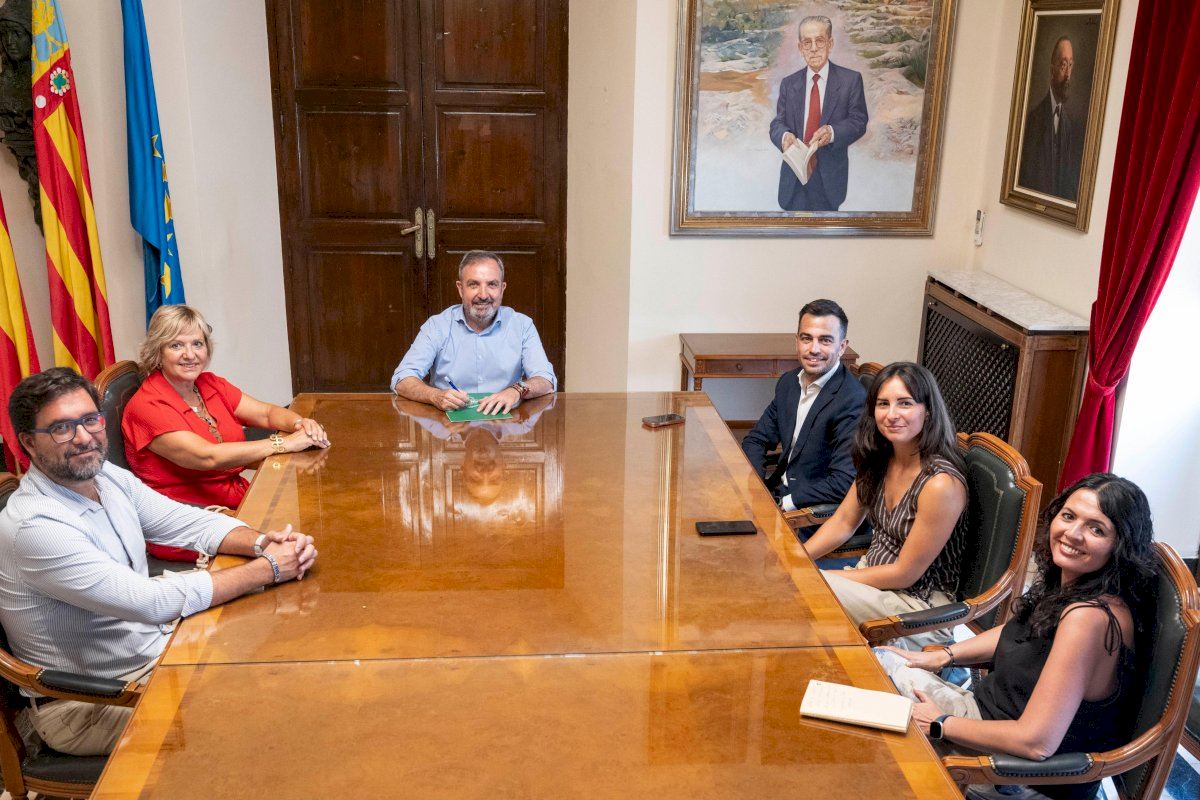 Los cursos de Formación a la Carta del Ayuntamiento de Castellón sumarán la colaboración del Grupo Nealis