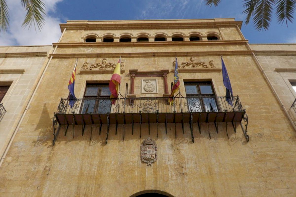 Elche establece medidas preventivas ante la alerta naranja por altas temperaturas