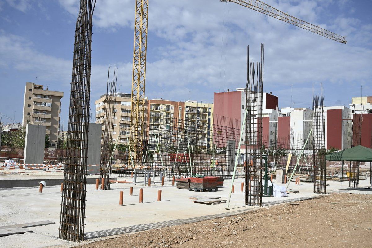 El Ayuntamiento avanza en las obras del nuevo colegio público del Parc d’Enginyers, que estará listo en junio de 2027