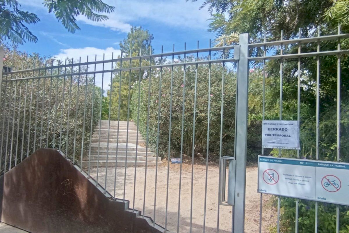 Alicante cierra los parques este jueves ante la alerta naranja por lluvias decretada