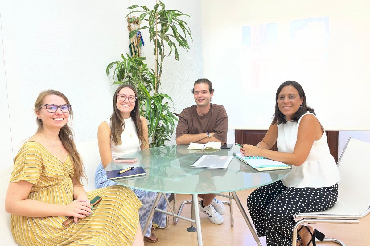 Ayuntamiento y Consell de la Joventut acercan iniciativas y espacios de participación en la Fira d’Entitats