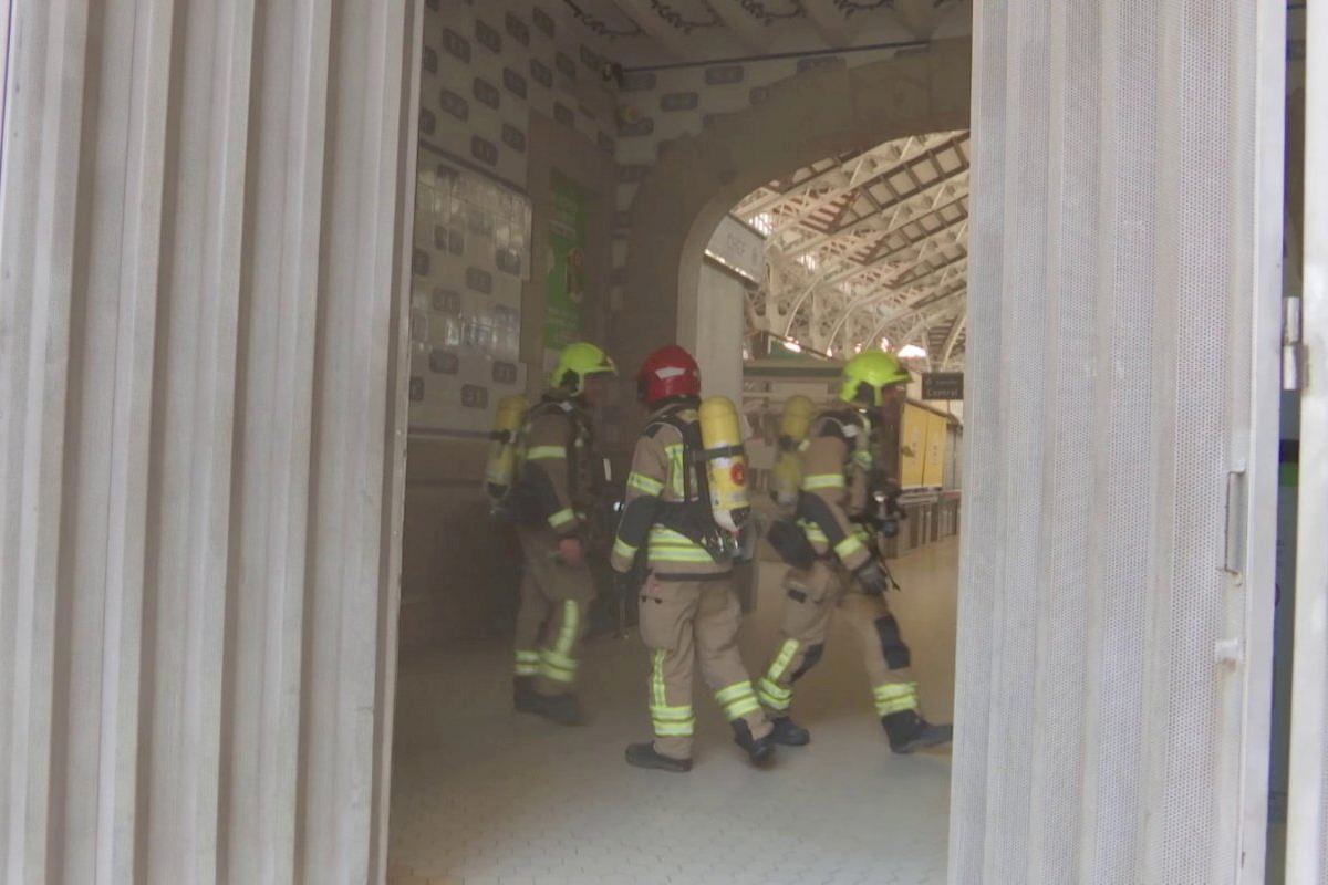 Desalojan el Mercado Central de Valencia por un incendio