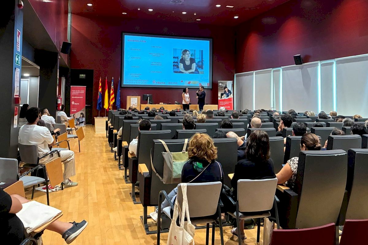 Más de 220 profesionales se reúnen en el Hospital Universitario del Vinalopó para impulsar el ejercicio contra el dolor