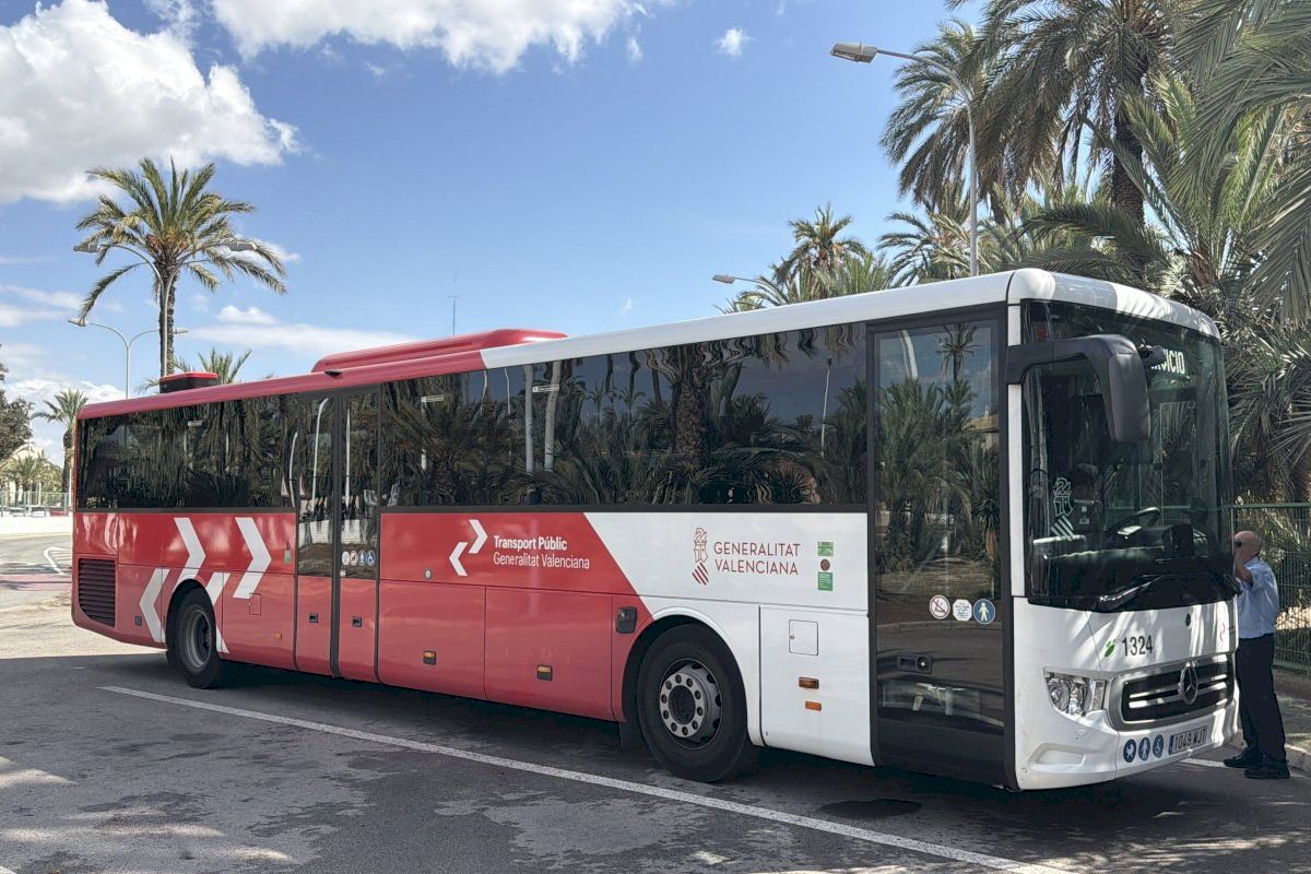 Elche solicita a la Generalitat mejoras urgentes en el servicio de autobús a la Universidad de Alicante