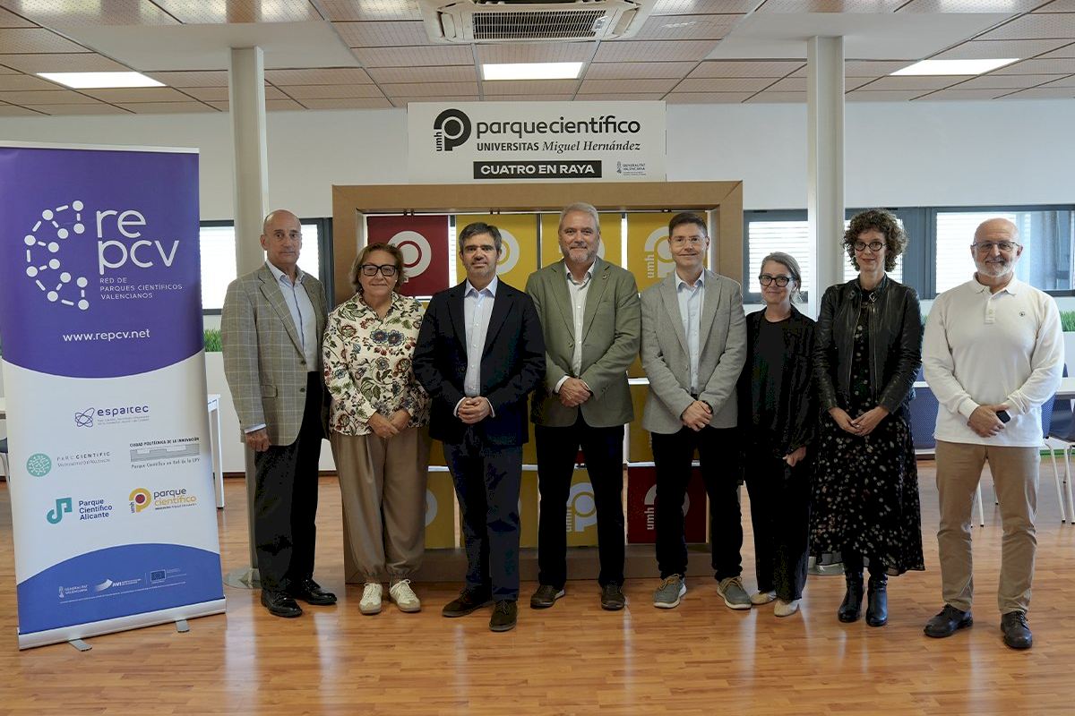 El secretario autonómico de Innovación visita el PCUMH y se reúne con los 5 parques científicos valencianos