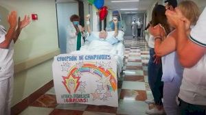 Marcos, el pacient alacantí que li va guanyar la batalla al virus 101 després