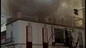 Les flames devoren una discoteca en el centre de Castelló