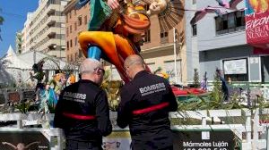Objetivo Cremà segura: los bomberos revisan más de 500 monumentos para minimizar riesgos