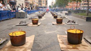 Almassora celebra su día grande con el reparto de más de 7.000 raciones de arroz