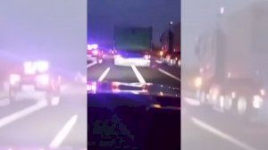 Persecución policial de película en plena autovía: un camión provoca varios accidentes mientras huye de los agentes en Valencia