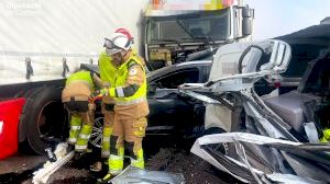 Mor un home i cinc resulten ferits en l'accident de Nules per la boira amb 40 vehicles implicats