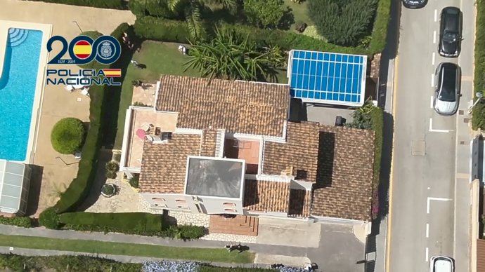 Fugados en un chatet de lujo en Benidorm: este es el momento en el que la Policía Nacional detiene a los dos fugitivos buscados por Francia