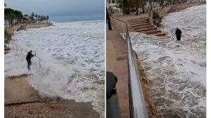 Tensión en una playa de Castellón: Un hombre se expone a ser arrastrado por el mar mientras observa el temporal